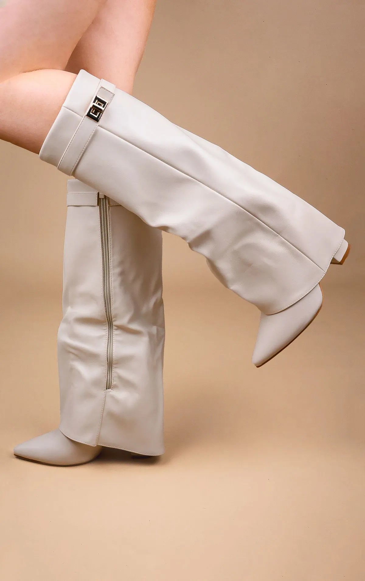 Vera Shark Boots