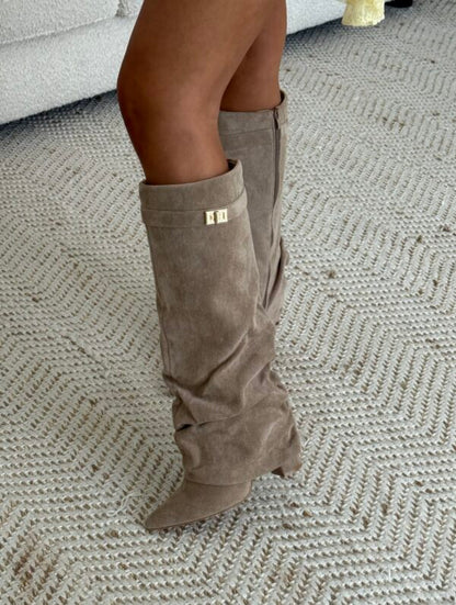 Vera Shark Boots