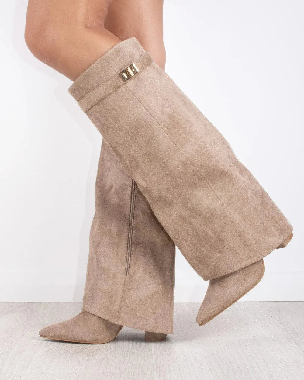 Vera Shark Boots