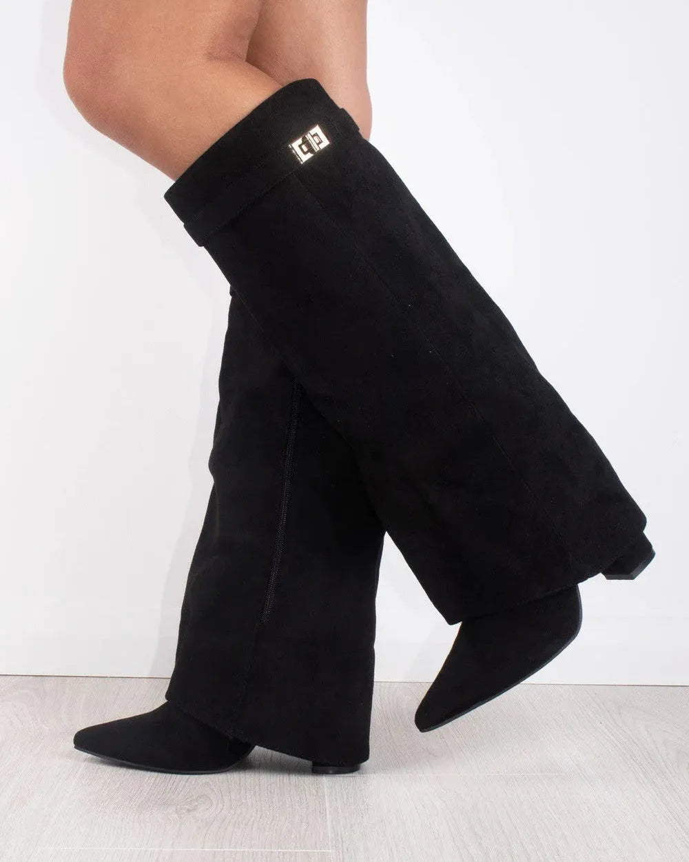 Vera Shark Boots